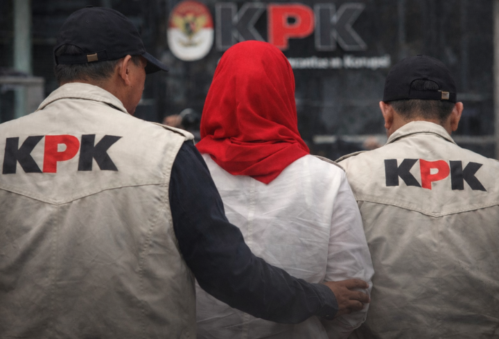Diduga Nikmati Aliran Dana, Suami dan Anak Fadia Arafiq Akan Dipanggil KPK